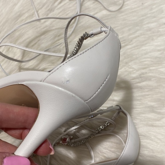 Gianvito Rossi Crystal T-string pointed toe pump size 39EU - Picture 12 of 14